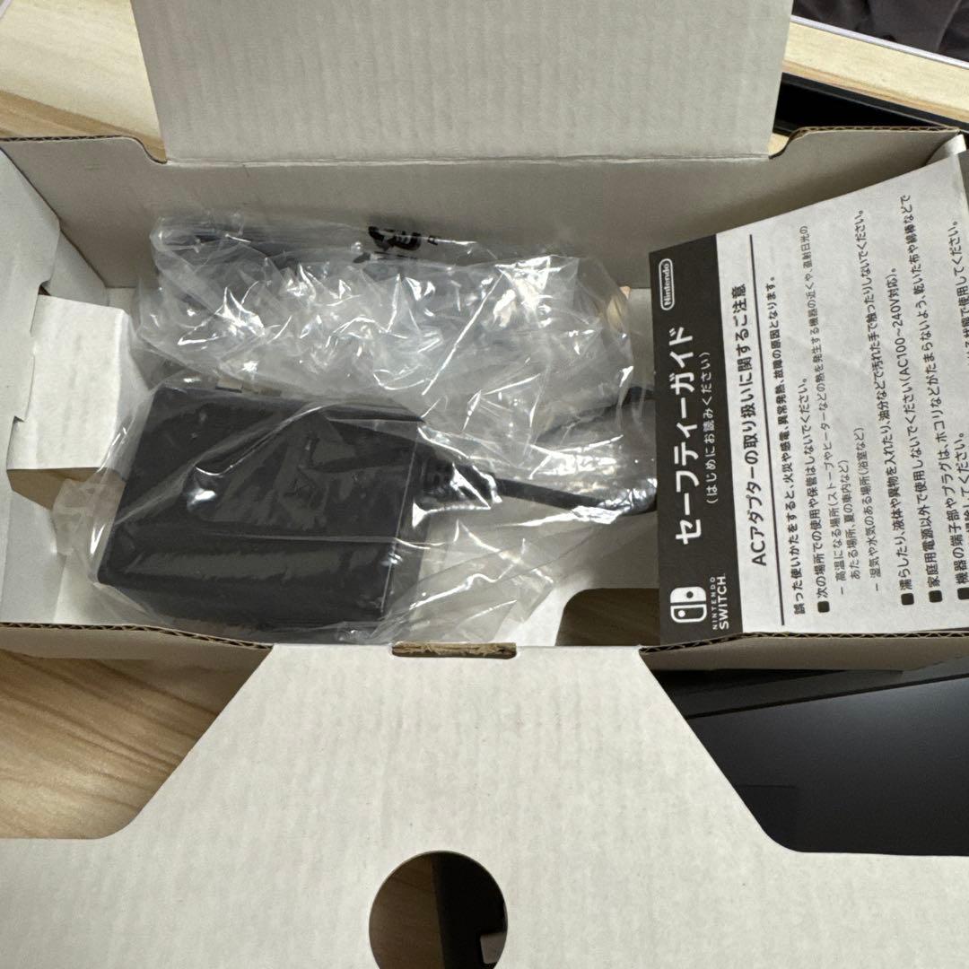 Nintendo Switch Lite グレー 本体　ほぼ新品