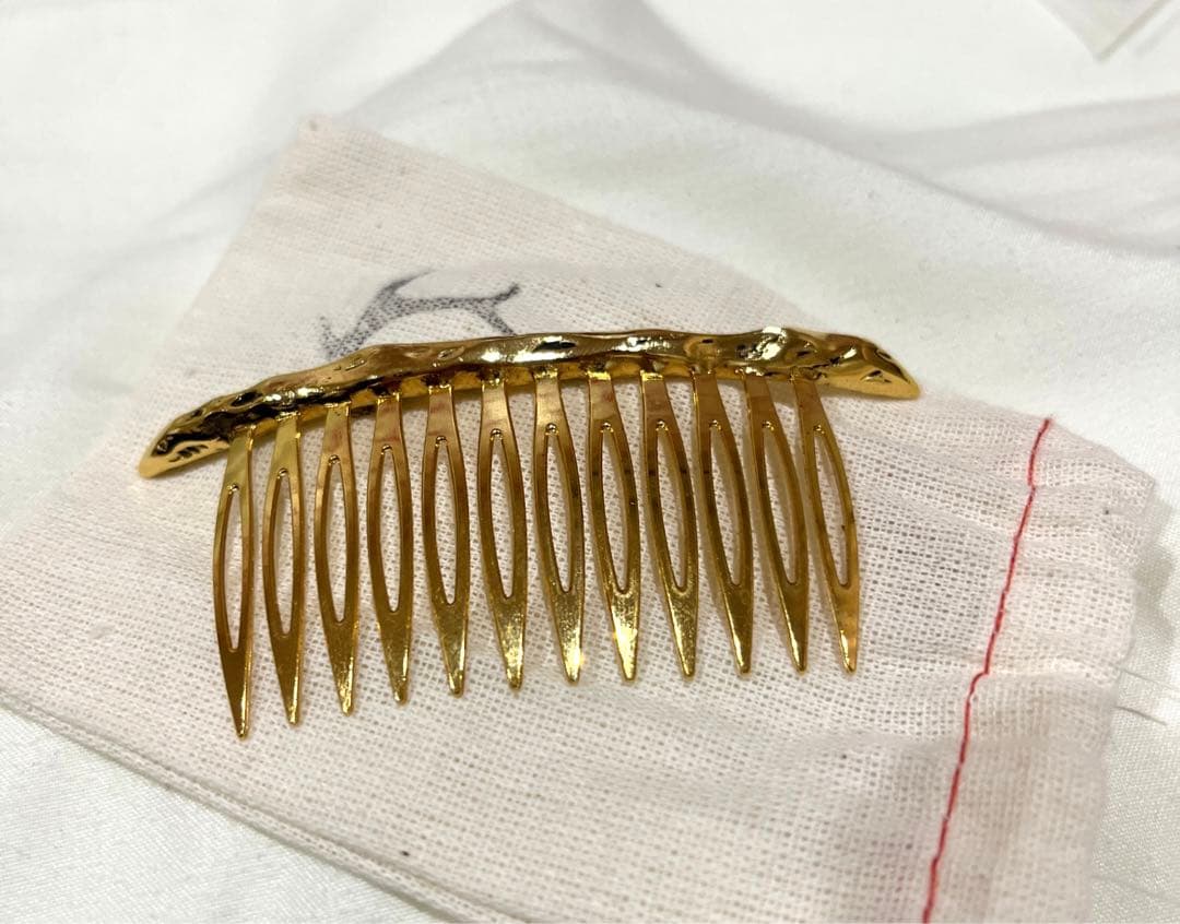 プリュイ ネイキッドショートコーム ゴールド