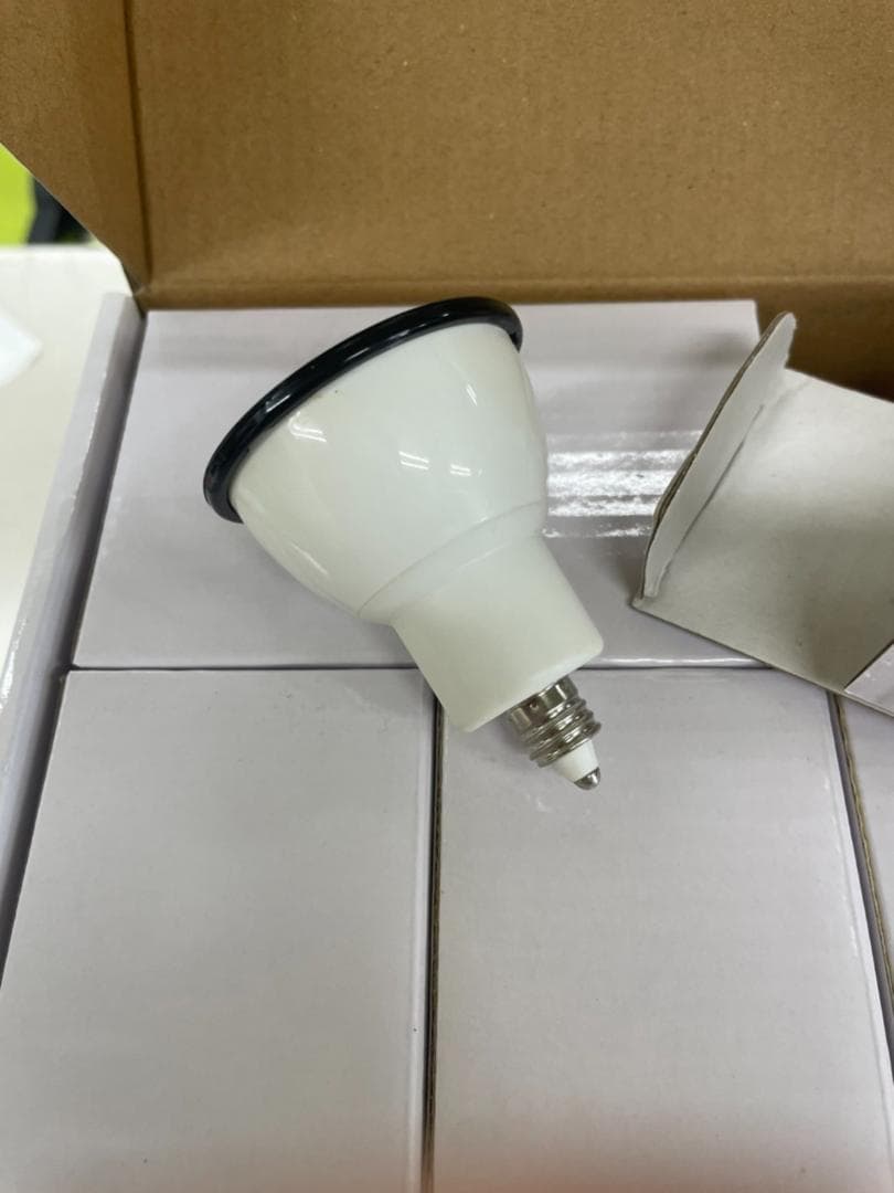 新品 180個セット LED 50W形相当 電球色 全光束500lm E11口金