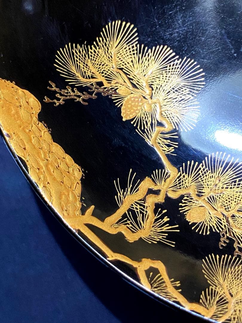 明治骨董旧家蔵出し　豪華黒塗り吸物椀　松鶴金蒔絵　明治参十参年購入　木製漆器二客