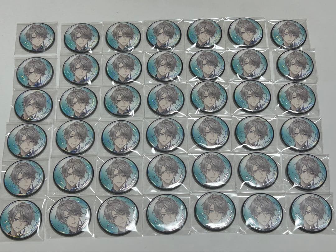 VΔLZ4周年缶バッジ 甲斐田晴 42点