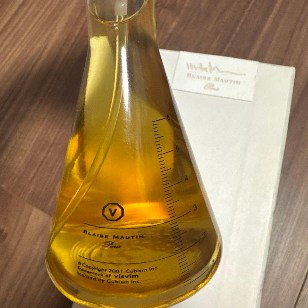 V i sv im&Blaise Mautin フラスコ型香水