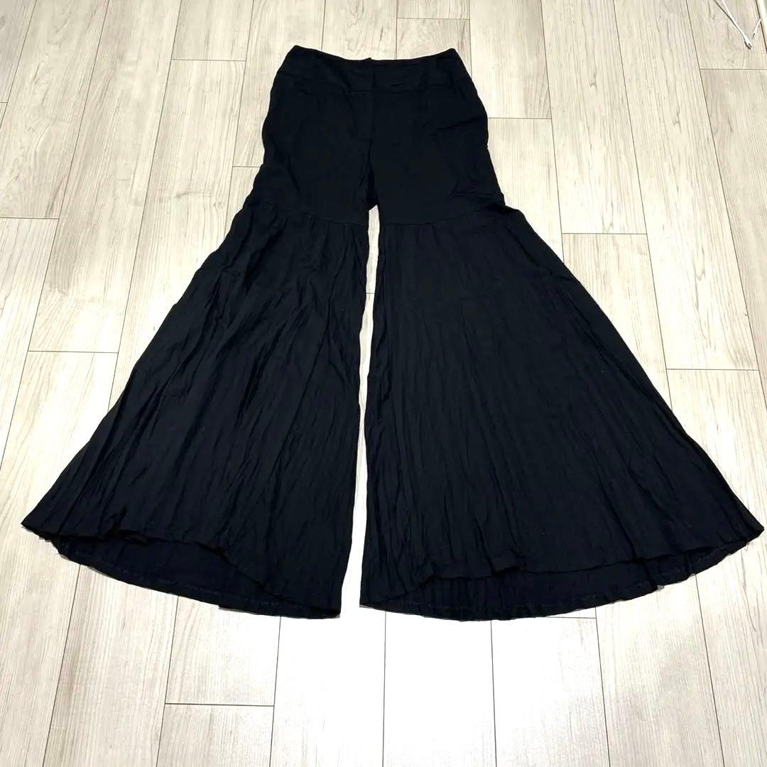 高級　ドルチェ&ガッバーナ プリーツ　フレアパンツ ブラック　38