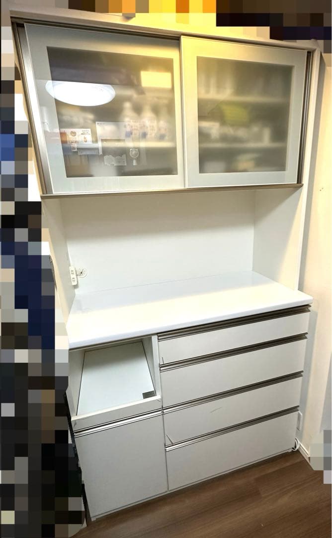 送料込　保護フィルム付き　ニトリ食器棚(レジーナ)(ハイカウンター)