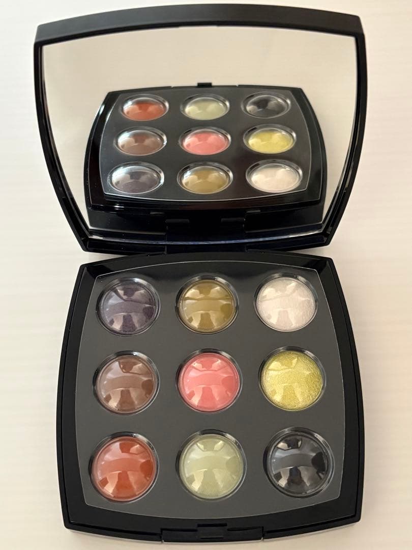 シャネル2025クリスマス限定レヌフオンブルコメット848ザ ニューシンギュラー