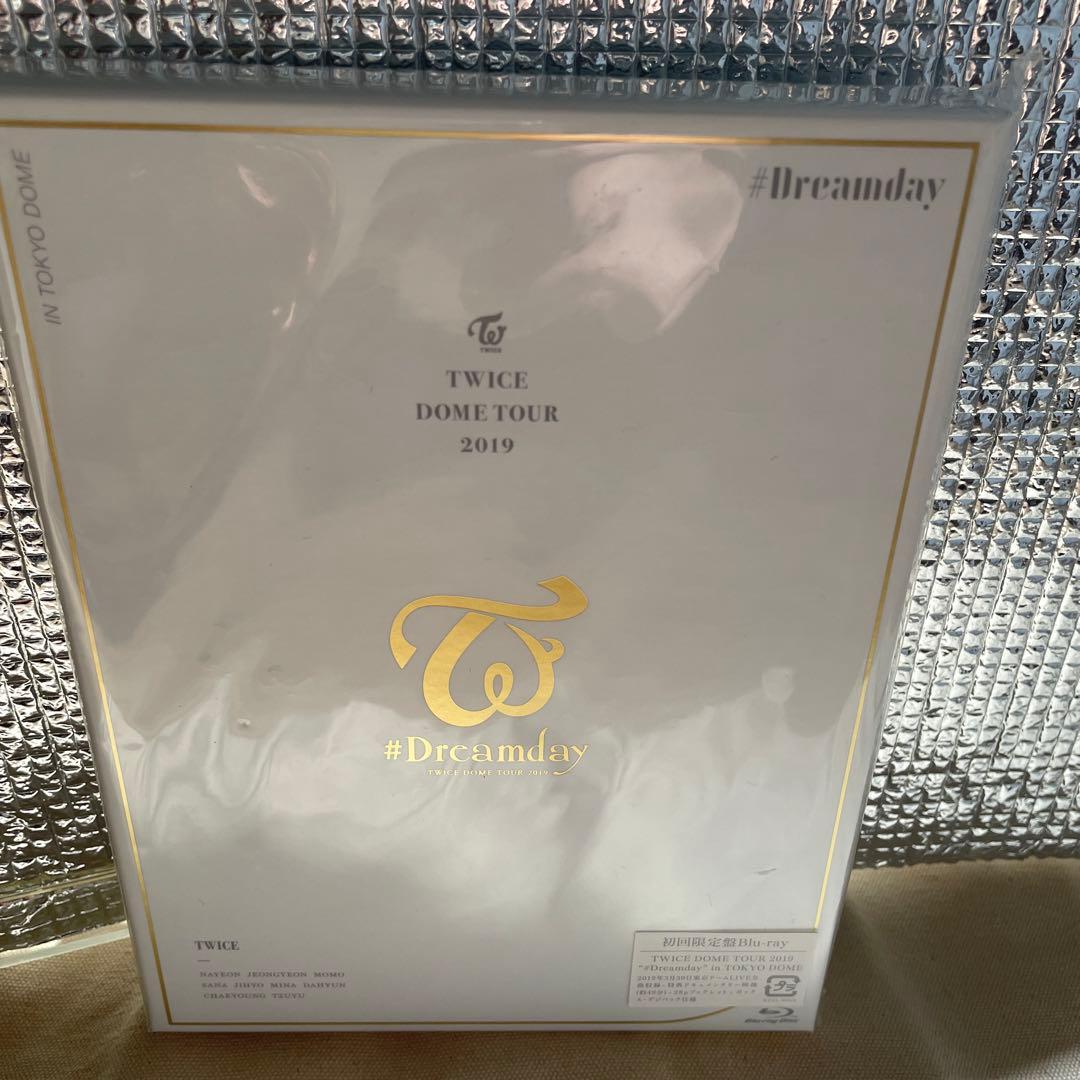 TWICE/DOME TOUR 2019\\