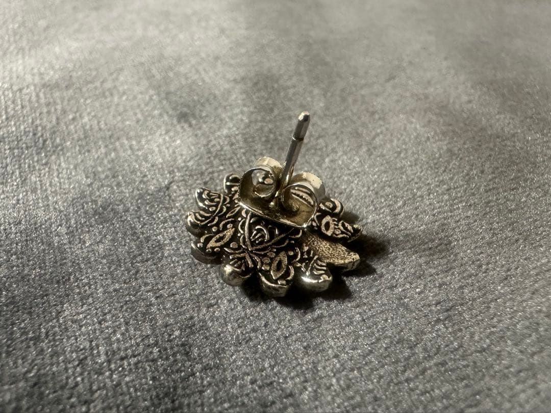 IY GUCCI ピアス　片耳　傷汚れあり　中古　箱無し