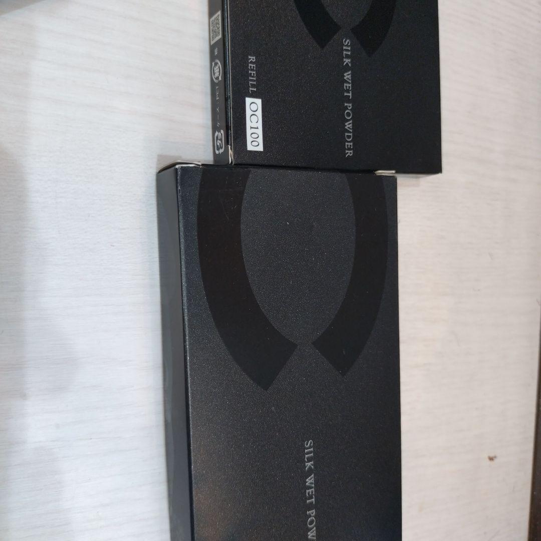 CEFine シルクウェットパウダー リフィル3つ、ケース