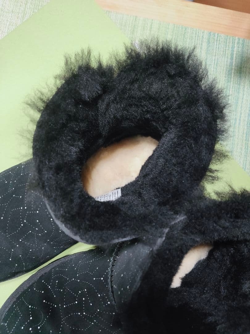 UGG アグ スワロフスキー 天体モチーフ 星座 ショートブーツ