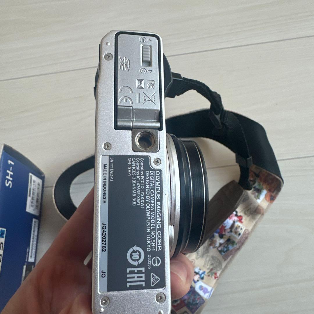 OLYMPUS STYLUS SH-1 コンパクトデジタルカメラ　美品