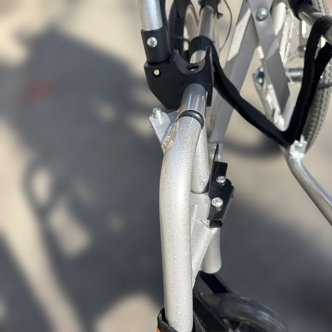 折りたたみ車椅子　ケアテックジャパン