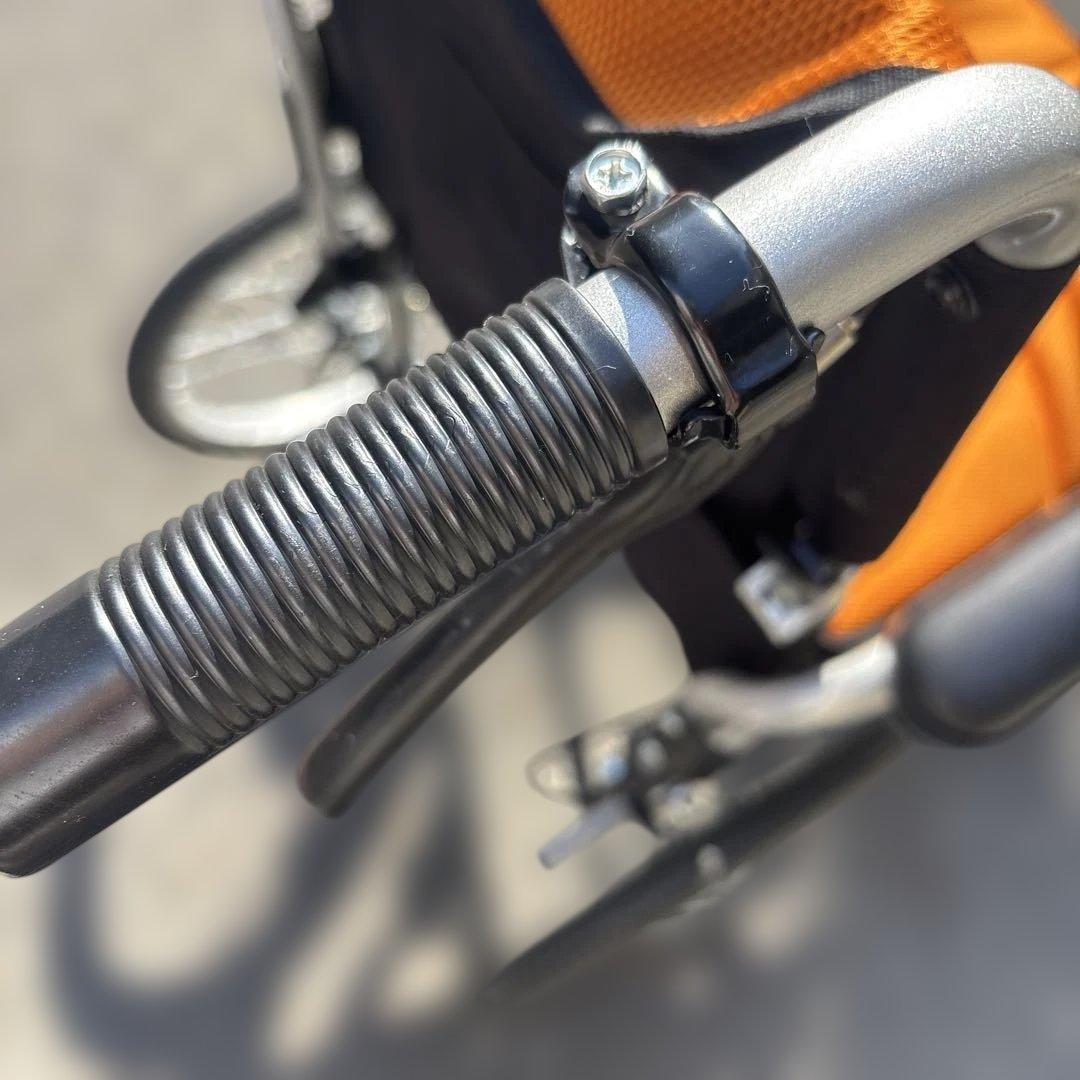 折りたたみ車椅子　ケアテックジャパン