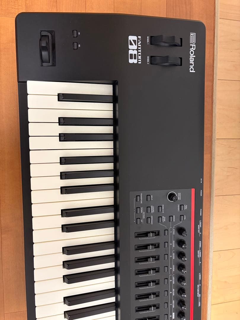 Roland Fantom-08 88鍵盤 ワークステーション（純正ケース付き）
