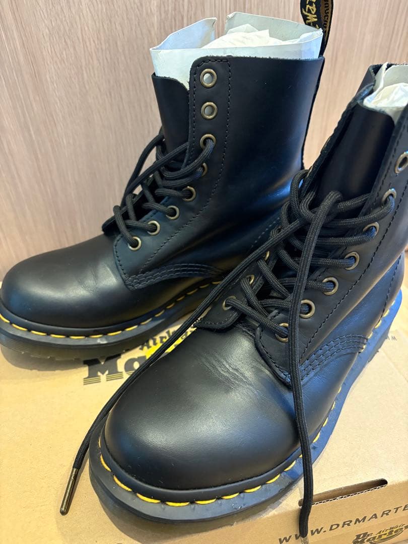 F*U様 【極美品】Dr. Martens 1460 8ホールブーツ UK4 2