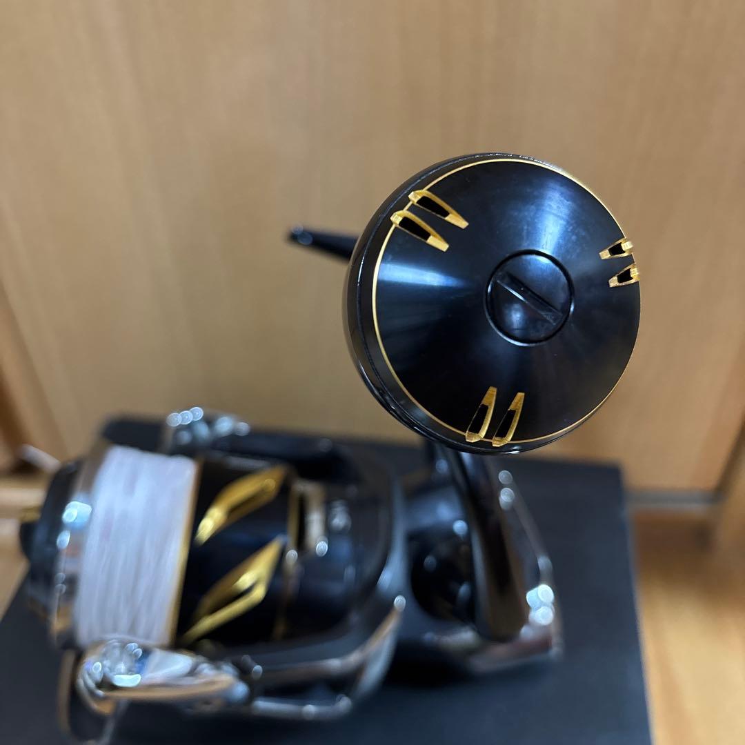 美品　19 STELLA SW 8000HG 左巻き限定