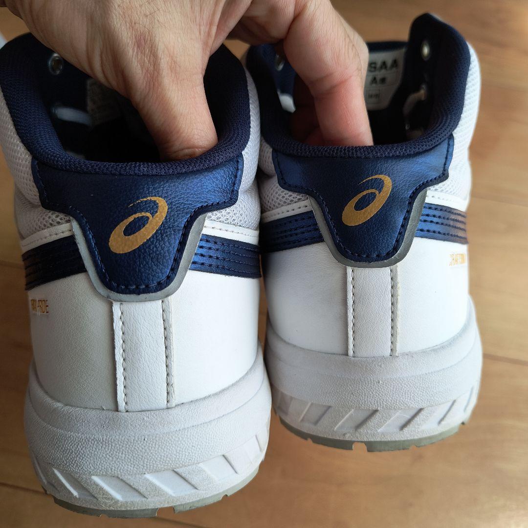ASICS ハイカットシューズ ホワイト/ネイビー