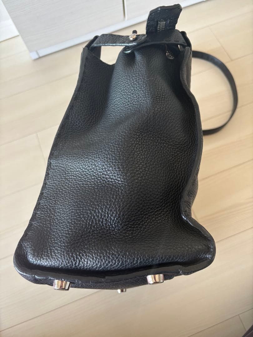 FENDI フェンディ　ピーカブー　モンスター　セルリア