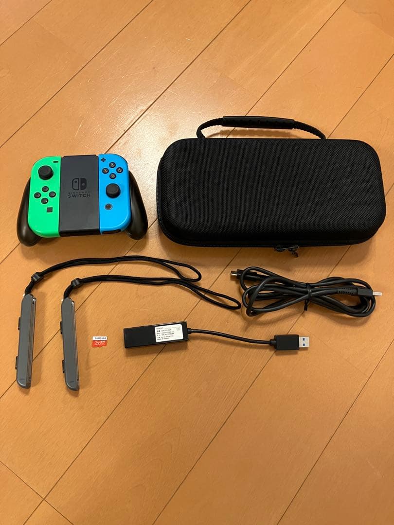 Nintendo Switch 本体 後期型 / SDカード256GB等おまけ付