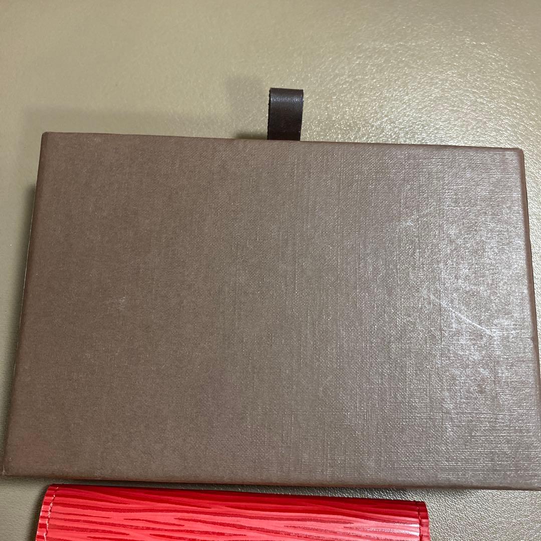 美品⭐︎Louis Vuitton エピレザー 名刺入れ 赤