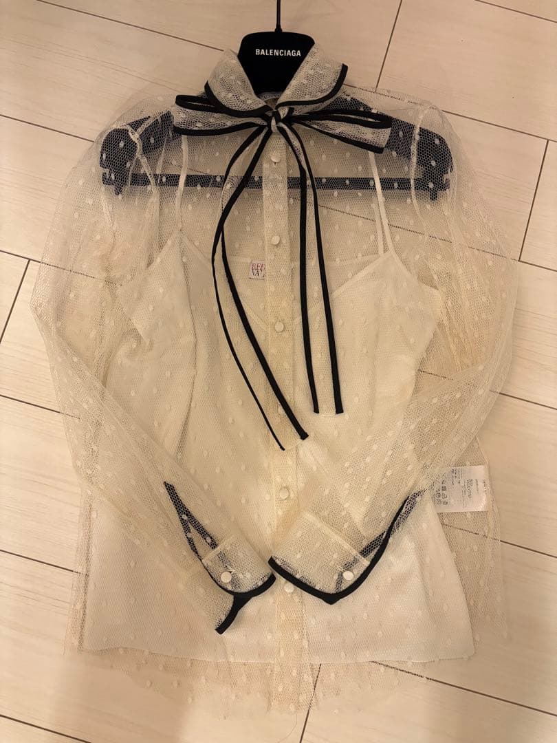 レッドヴァレンティノ　ボウタイブラウス　38 ホワイト