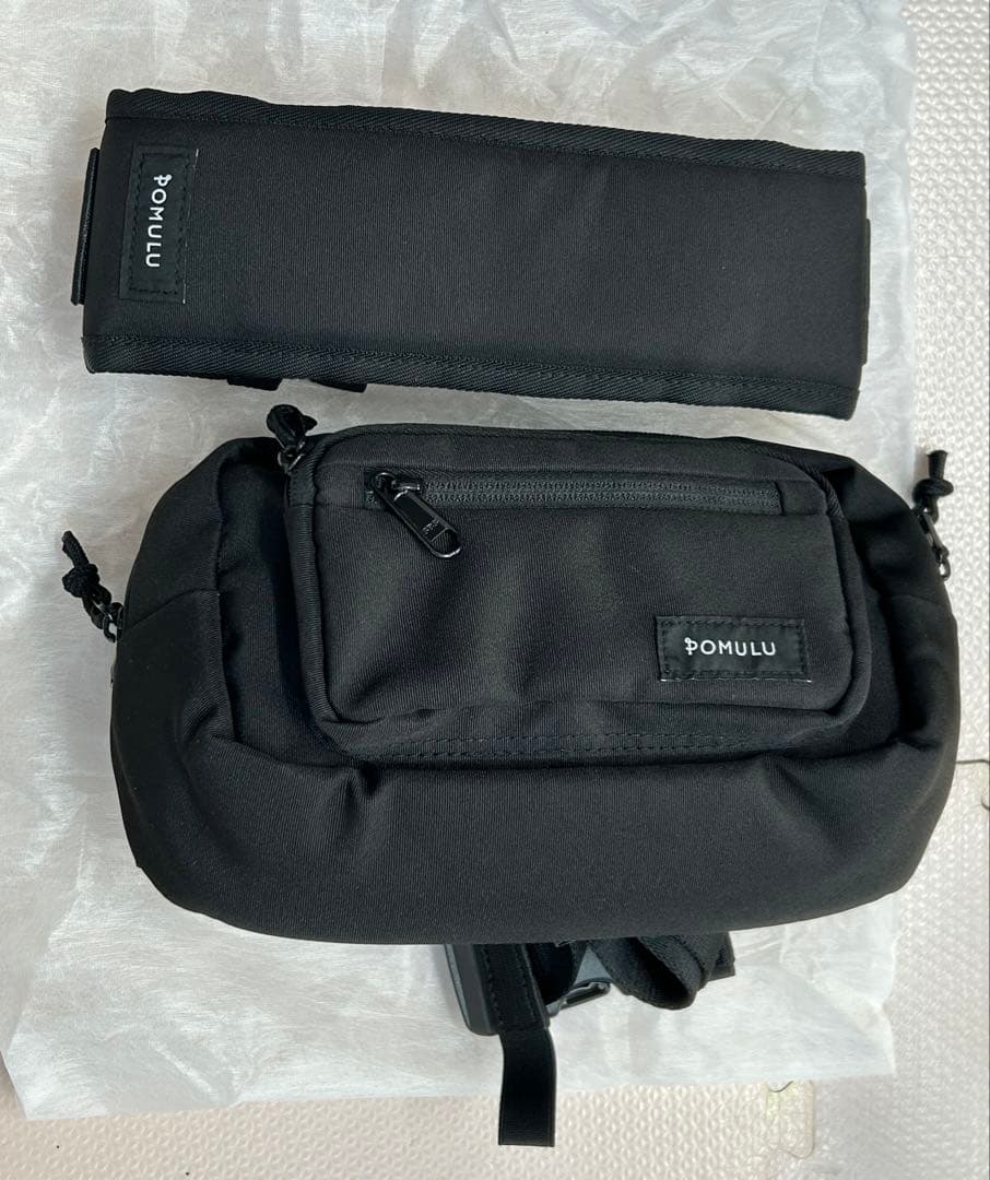 【新品未使用】POMULU ポムル　ブラック ヒップシート ショルダーバッグ