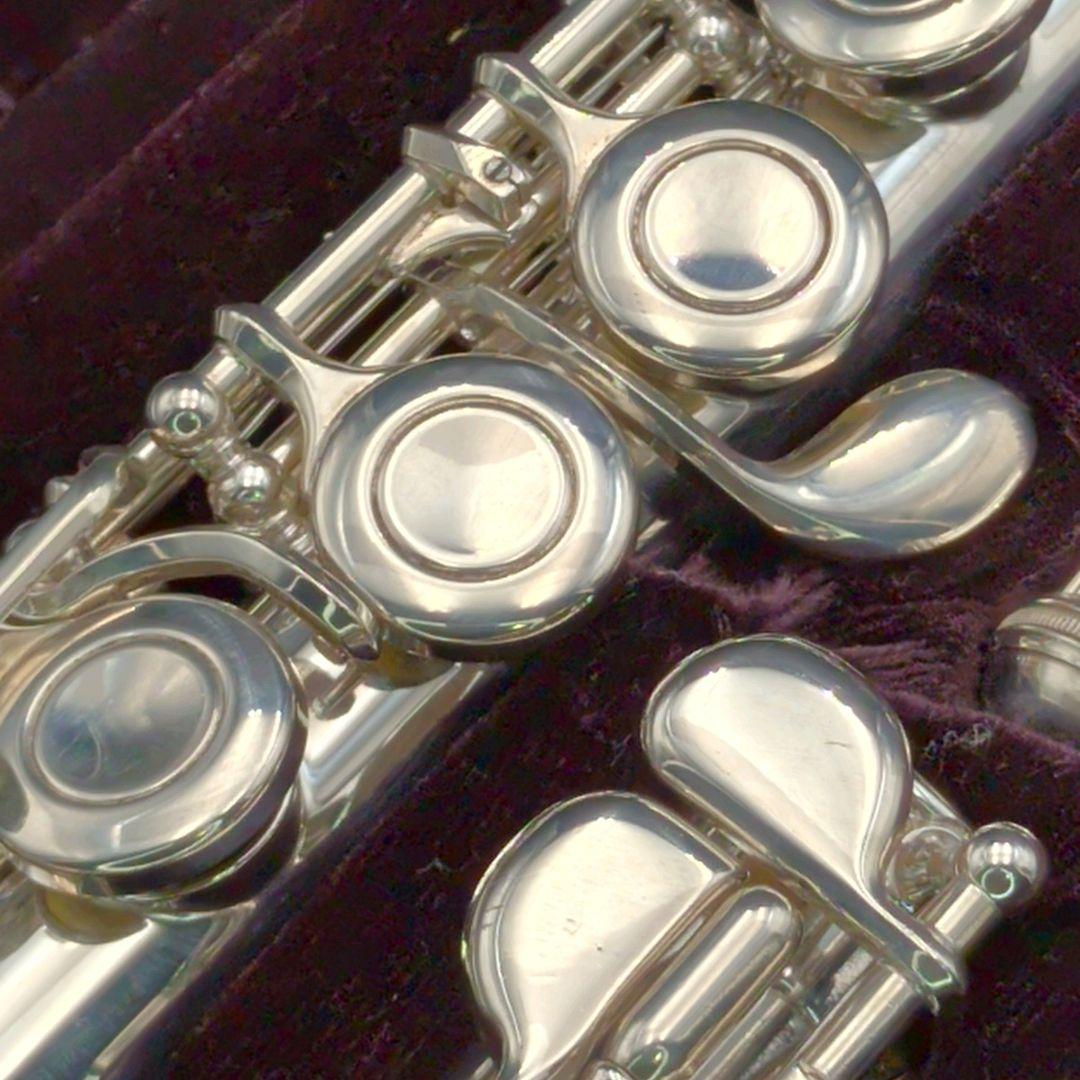 フルート　調整済　美品　ヤマハYFL211SⅡ（Eメカ.銀メッキ仕様）