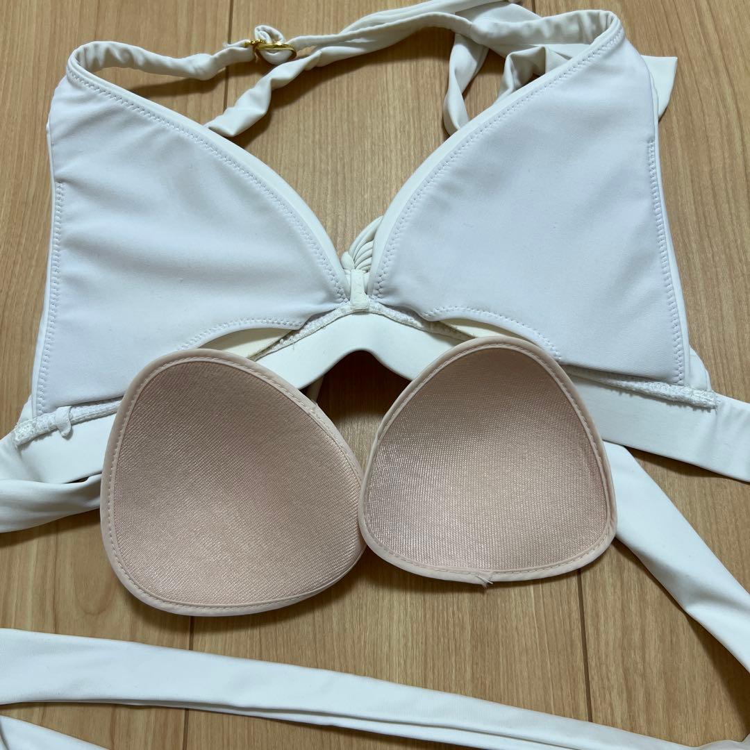 ホワイト ノンワイヤービキニ 7M