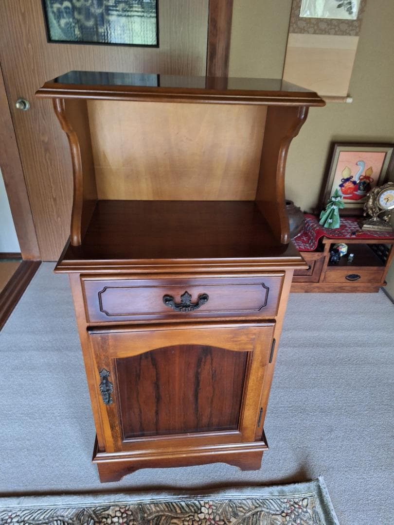 美品！karimoku カリモク コロニアル 電話台 花台 リビング収納