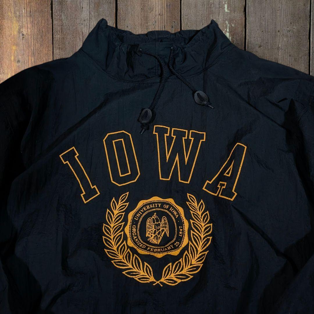 90s　モックネック　ナイロンプルオーバー　アイオワ州　カレッジプリント　裾絞り