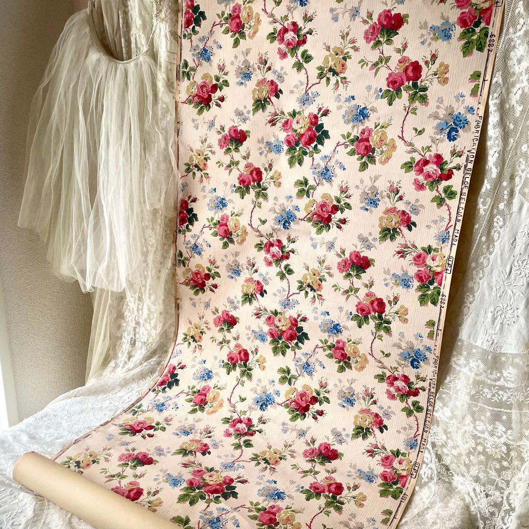 luビスケッツ　ローズ柄壁紙　ウォールペーパー　検フランスアンティーク
