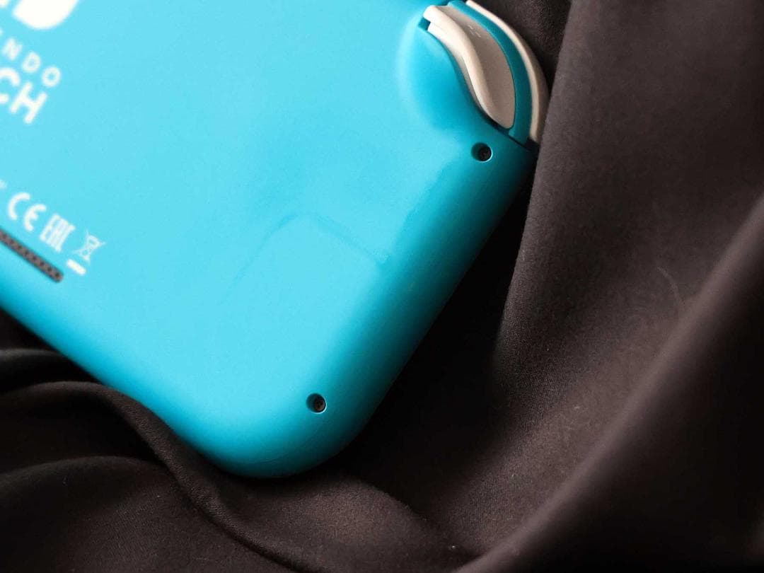 Nintendo Switch Lite ターコイズ（箱・ACアダプター付き）