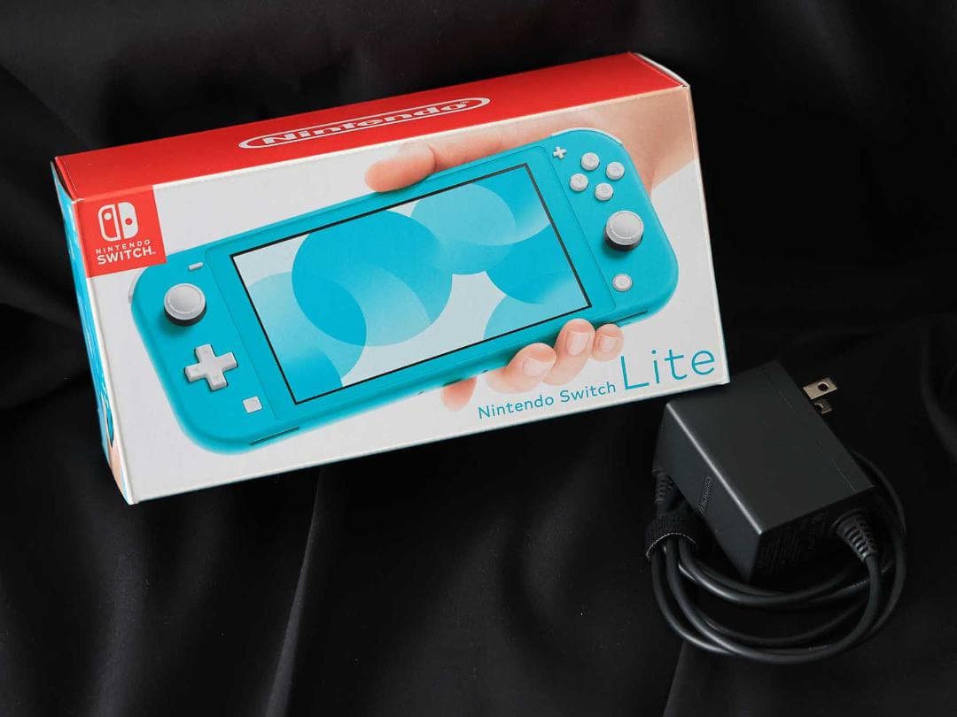 Nintendo Switch Lite ターコイズ（箱・ACアダプター付き）