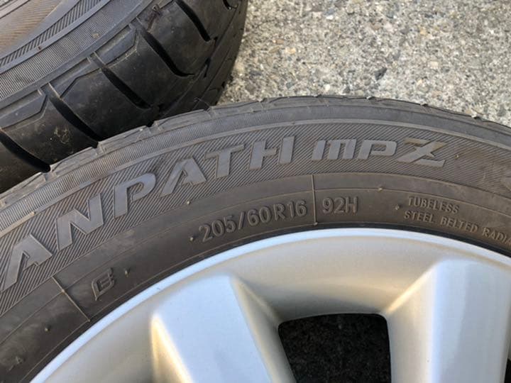 イプサム　セット　16インチ　205/60R16 TOYO MPZ トランパス