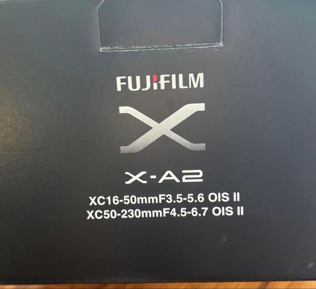 【美品】Fujifilm X-A2 カメラ 2本レンズ付き+バッテリー2個付き