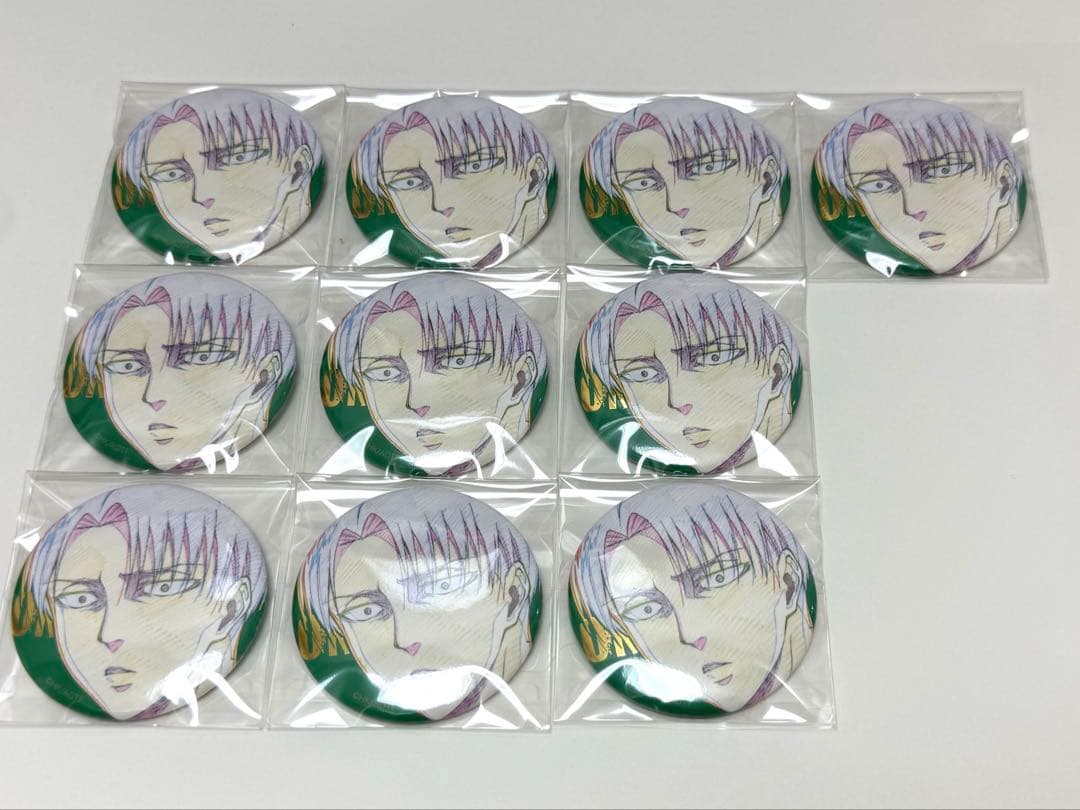 進撃の巨人　リヴァイ確定ランダム缶バッジ　WIT 箔押し セット まとめ売り