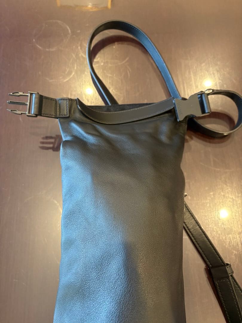 LOEWE レザーショルダーバッグ