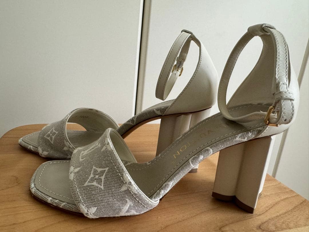 ルイヴィトン　シルエットライン　サンダル　日本限定