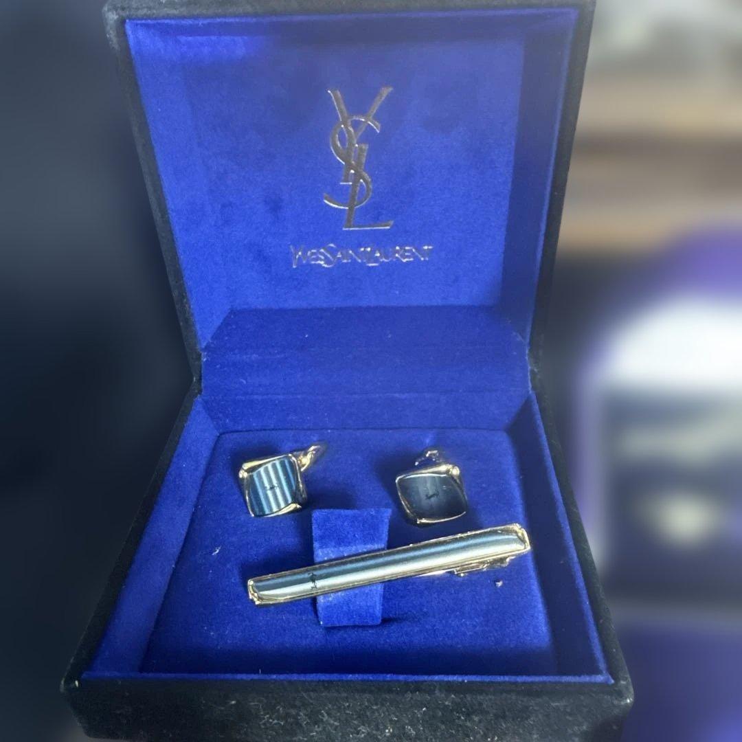 2968★昔のアクセサリー　大量まとめ売り★ケース込み約3.7kg★整理品　遺品