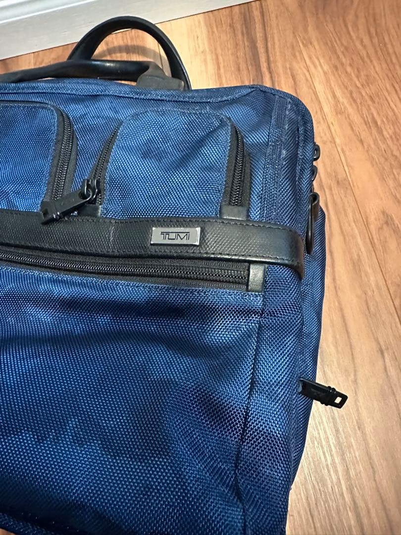 Tumi 26141 エキスパンダブル　ネイビーレストレーション ブリーフバック
