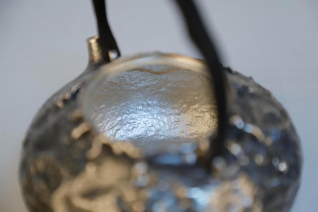 純銀製 平丸形 鎚目打 湯沸 湯沸 銀瓶 煎茶道具