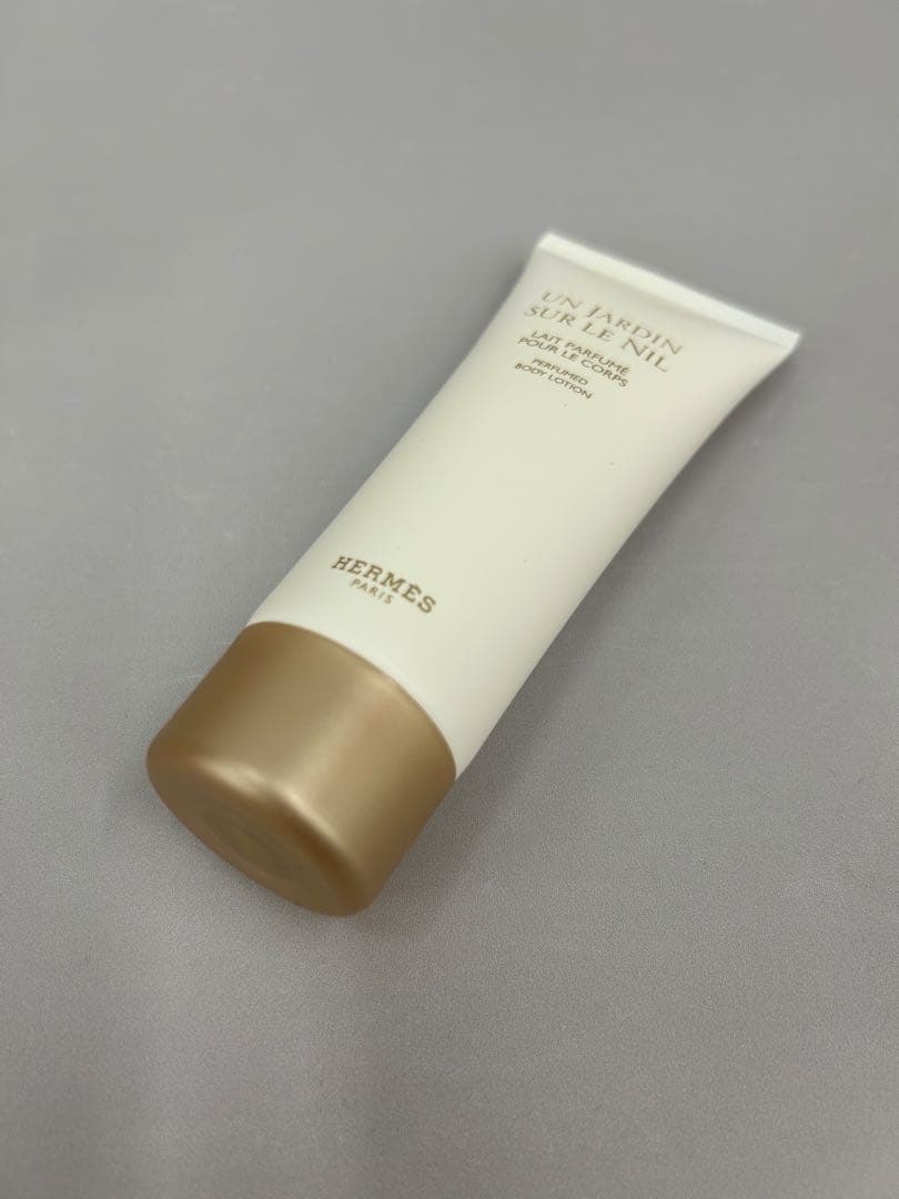 エルメス 香水 ボディーローション UN JARDIN SUR LE NIL 白