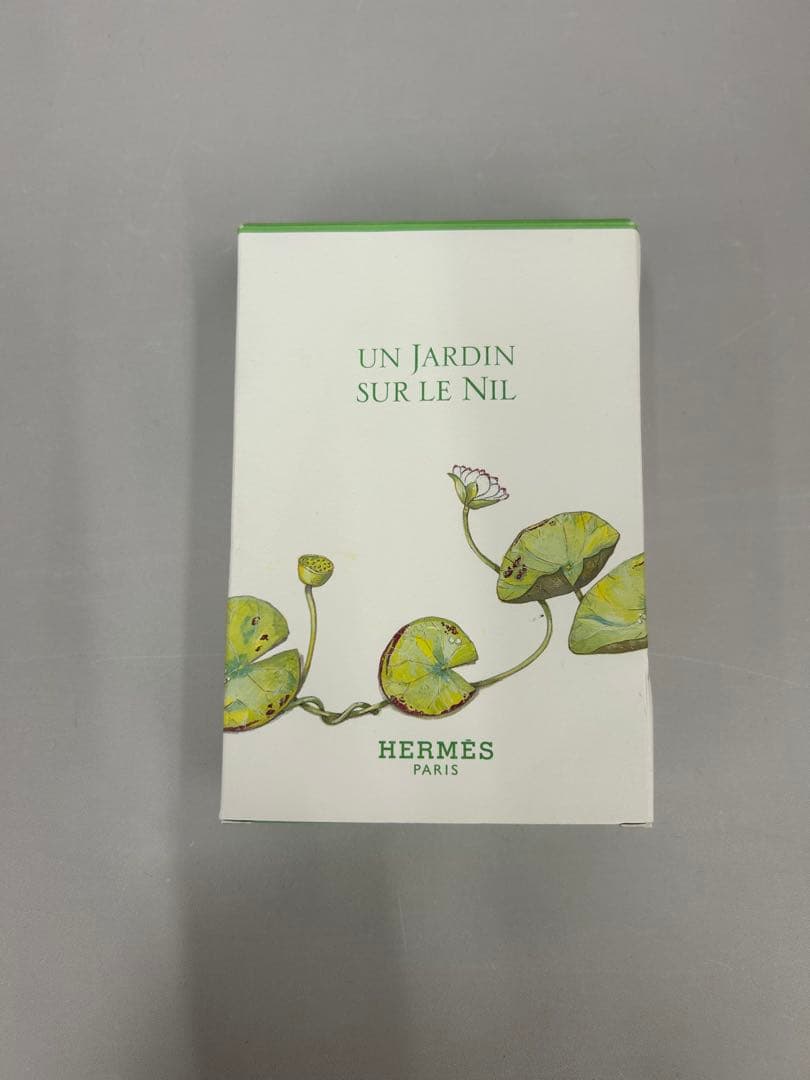 エルメス 香水 ボディーローション UN JARDIN SUR LE NIL 白