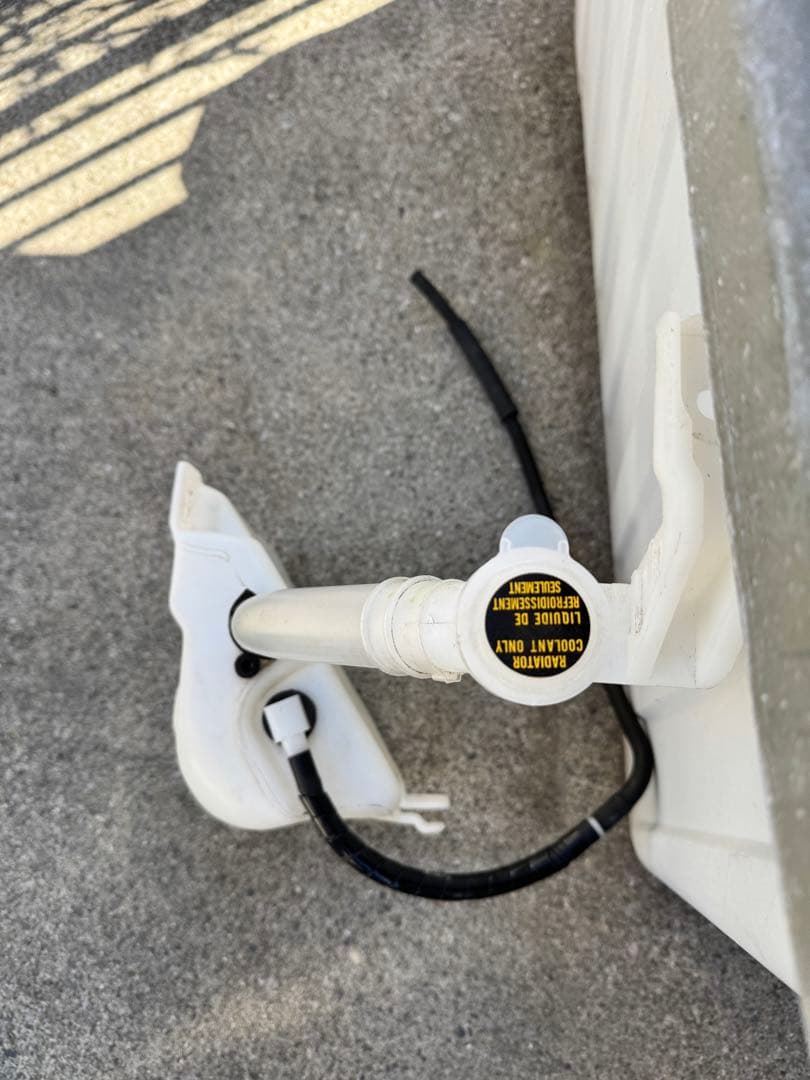 RX-7 FD3S ラジエーターリザーブタンク