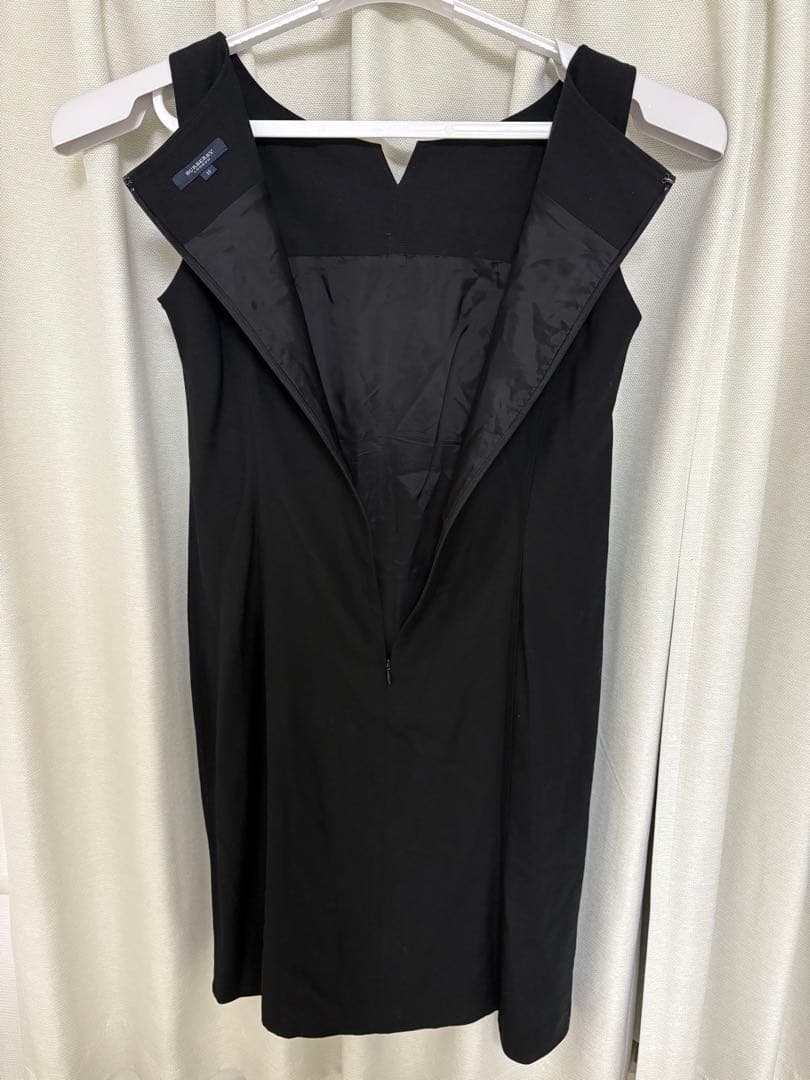 バーバリーロンドン　ロングワンピース　大きいサイズ　ブラック　15