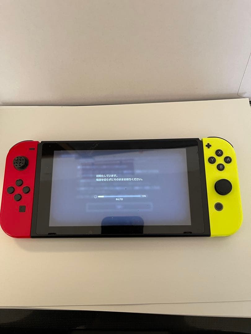 Nintendo Switch 本体 赤と黄　microSD付