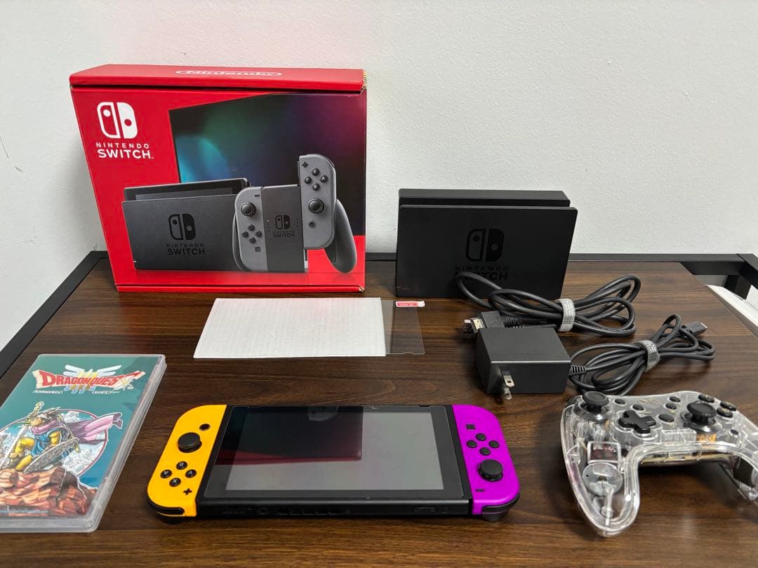 NintendoSwitch本体＆ドラゴンクエストIIIセットおまけ付き