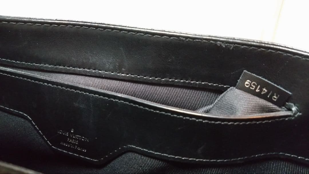 【イッチー】VUITTON グラン・サックエピ レザー M55185