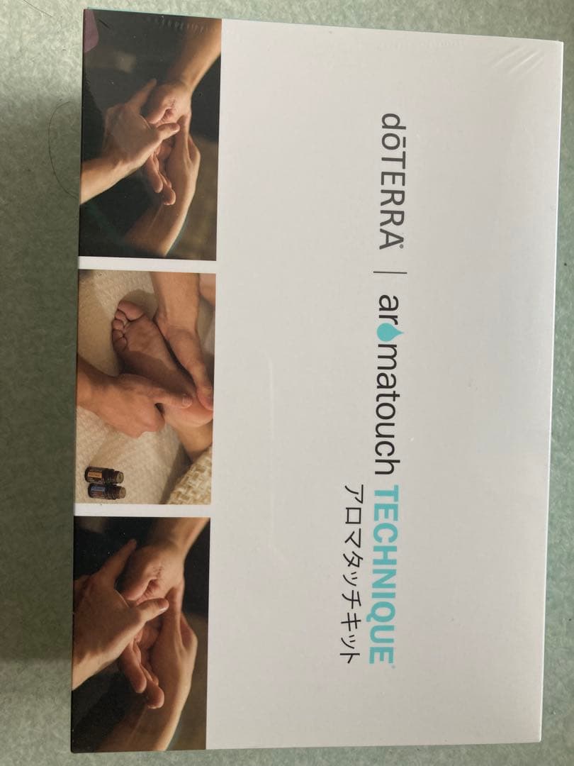 【未開封】doTERRA アロマタッチテクニックキット