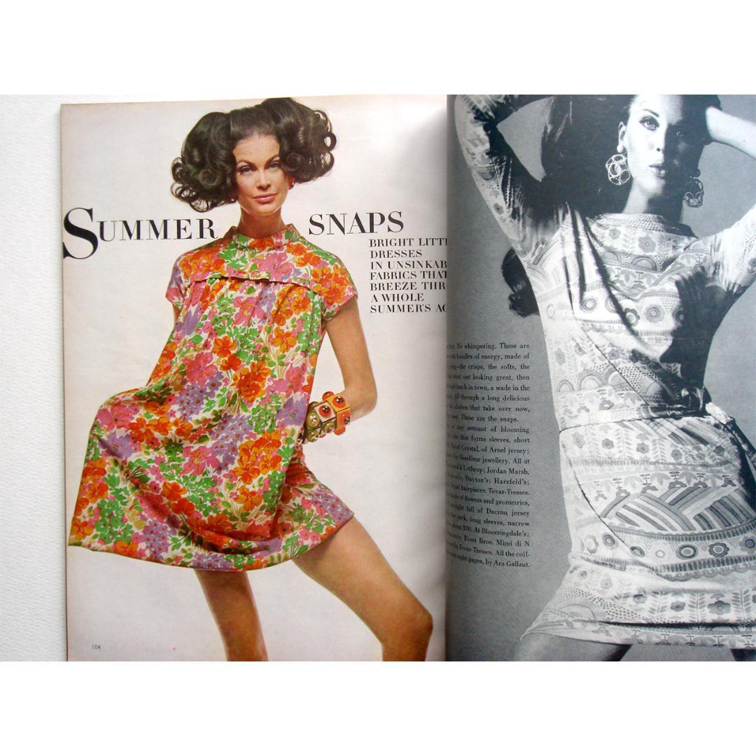 女性情報誌 Vogue Magazine April 15 1967 Twiggy