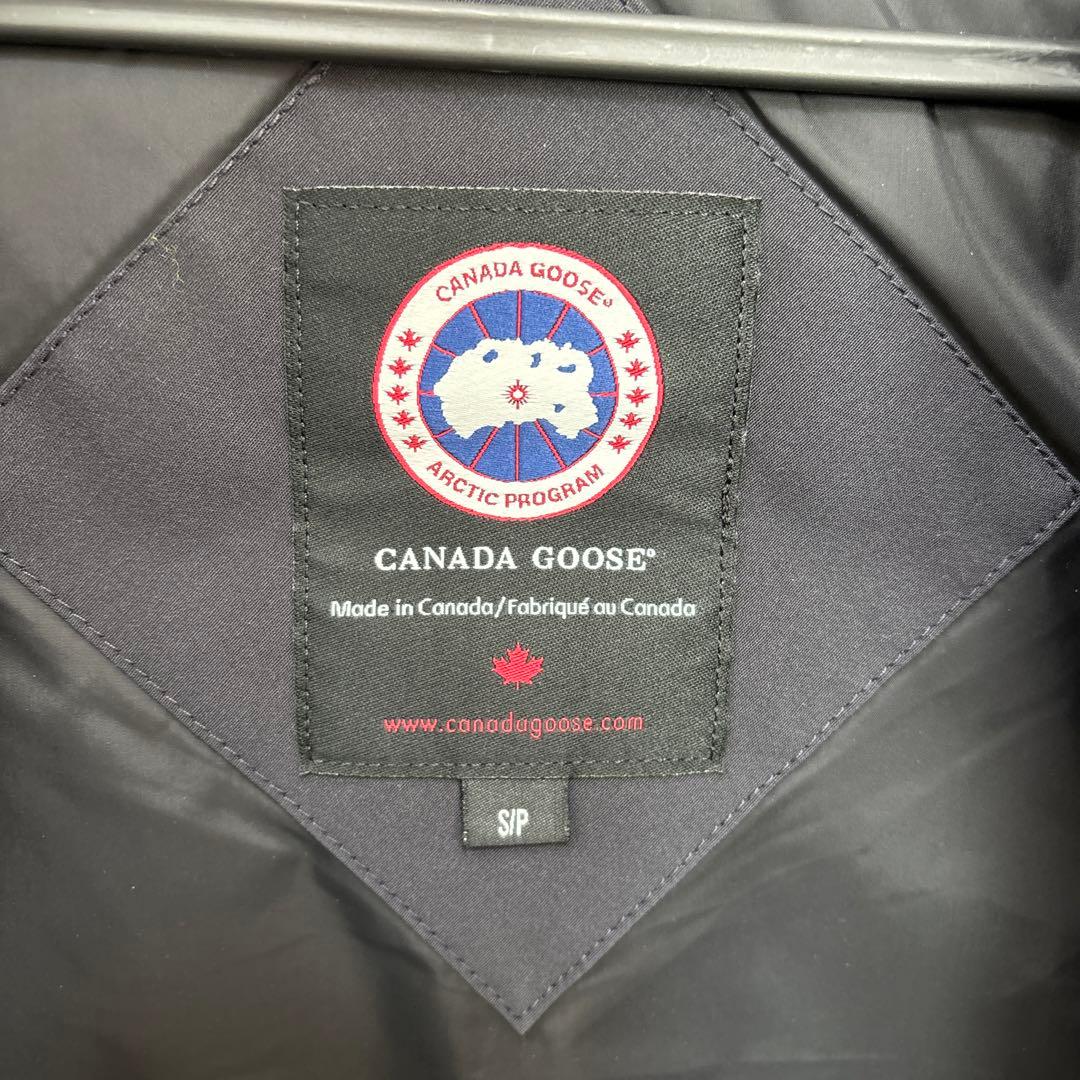 カナダグース、ダウンベスト　S size